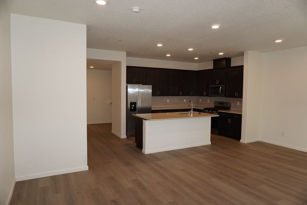 11420 Ne 127th Ct - Photo 5 of 38