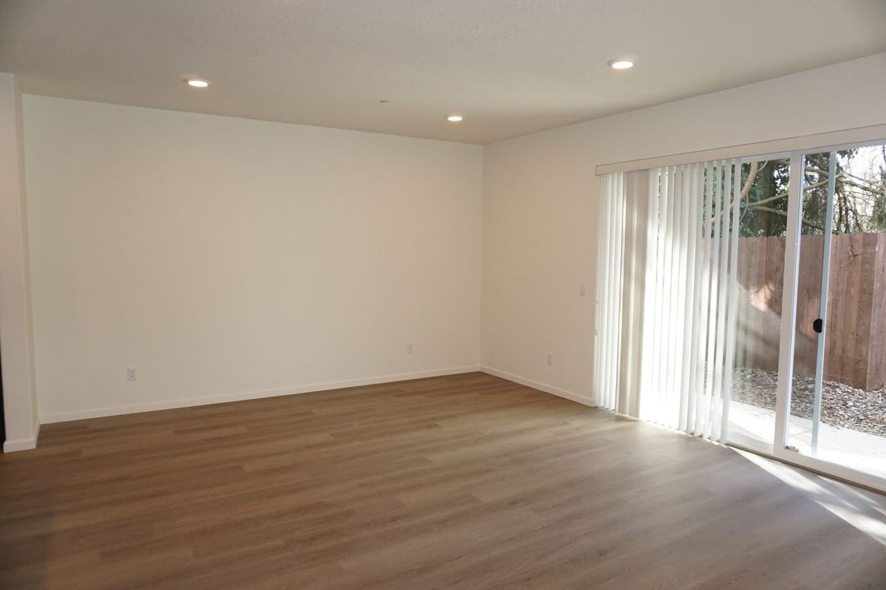 11420 Ne 127th Ct - Photo 7 of 38