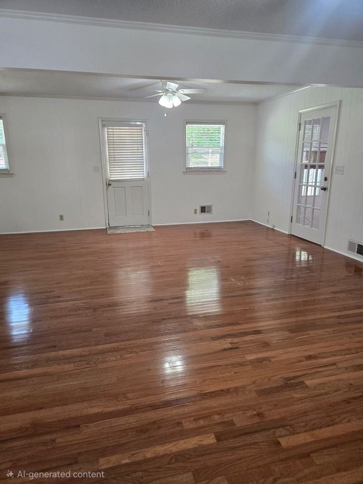 1503 Anthony Dr - Photo 2 of 12