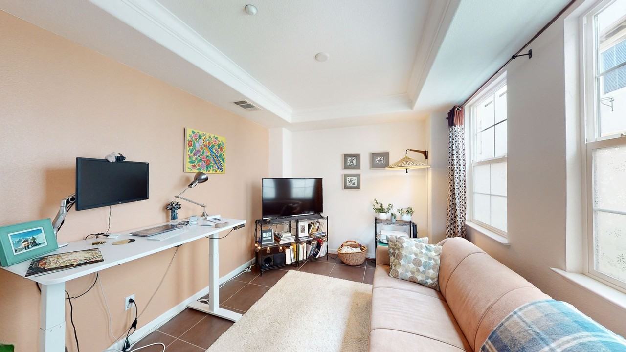 2811 Quarryhill Ave - Photo 3 of 23