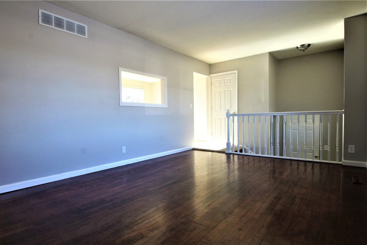 12627 C St - Photo 3 of 15