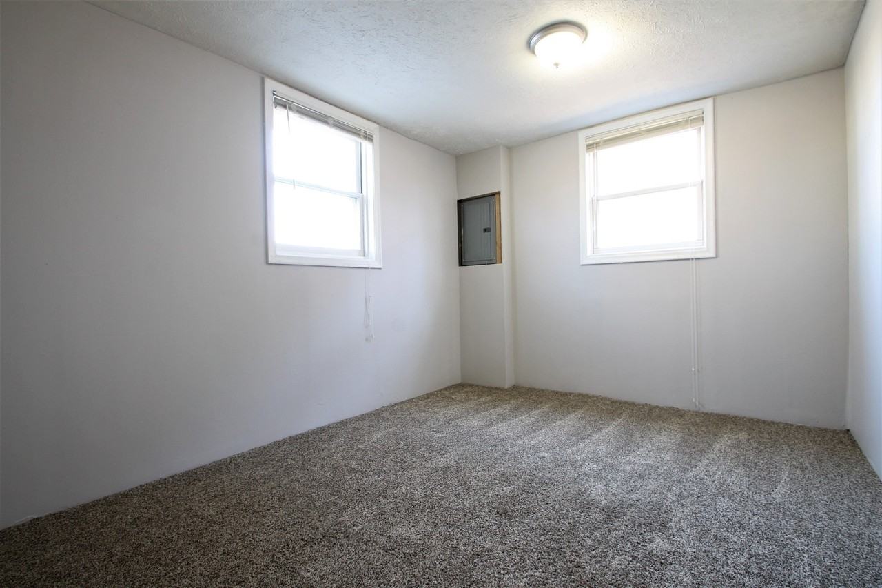 12627 C St - Photo 5 of 15