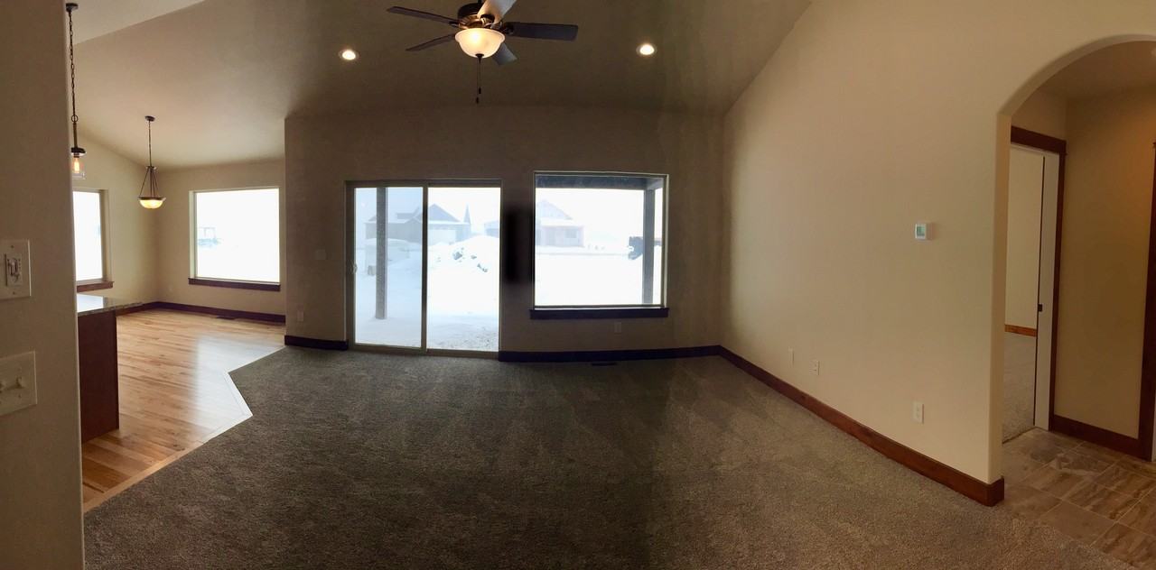 4431 Glenwood Dr - Photo 6 of 18