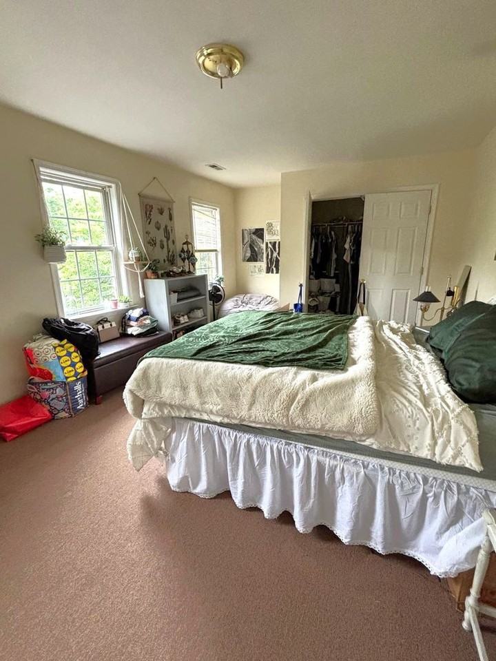 1711 Idlewood Ave - Photo 4 of 7