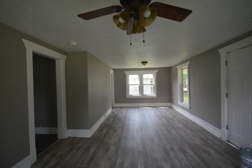 2012 W Webster St - Photo 3 of 16