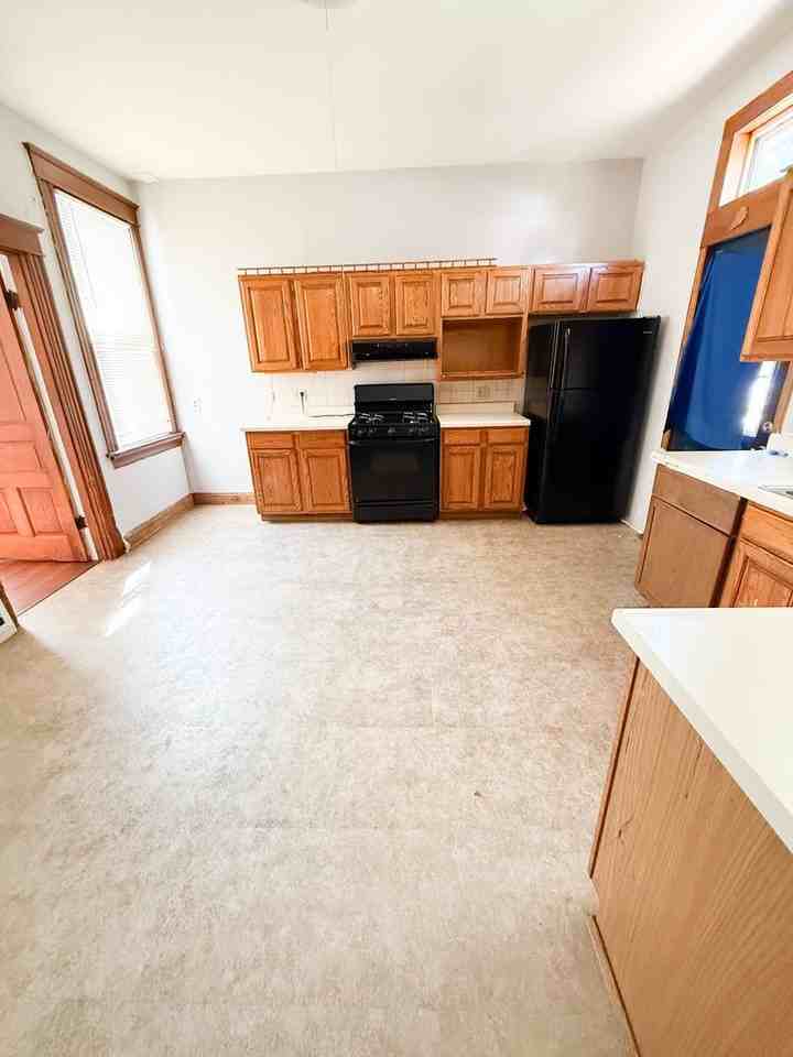 4250 Bates St - Photo 2 of 6