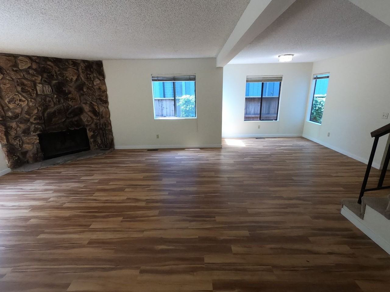 46 Aronia Ln - Photo 3 of 21