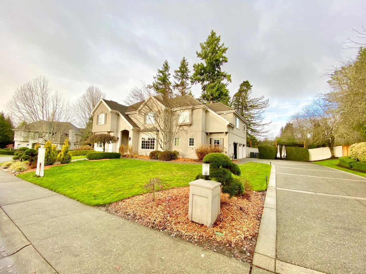 13850 Ne 1st Pl - Photo 3 of 39