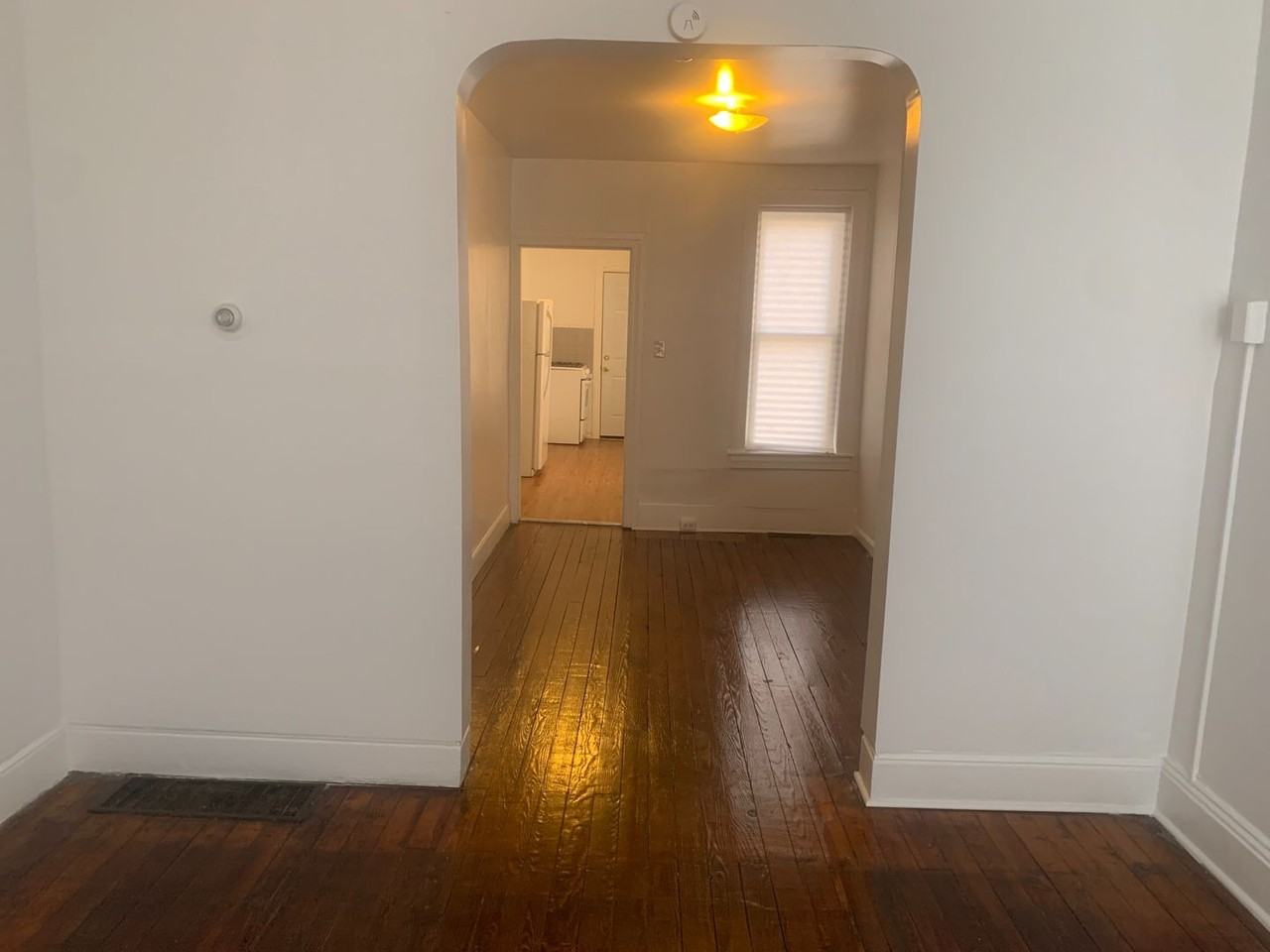 218 S West St - Photo 3 of 18