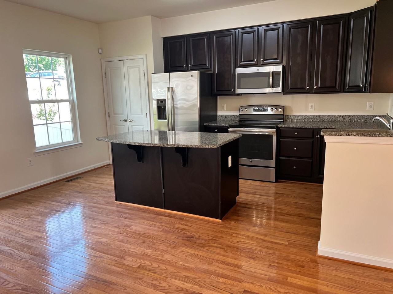2012 Elm Tree Ct - Photo 5 of 13