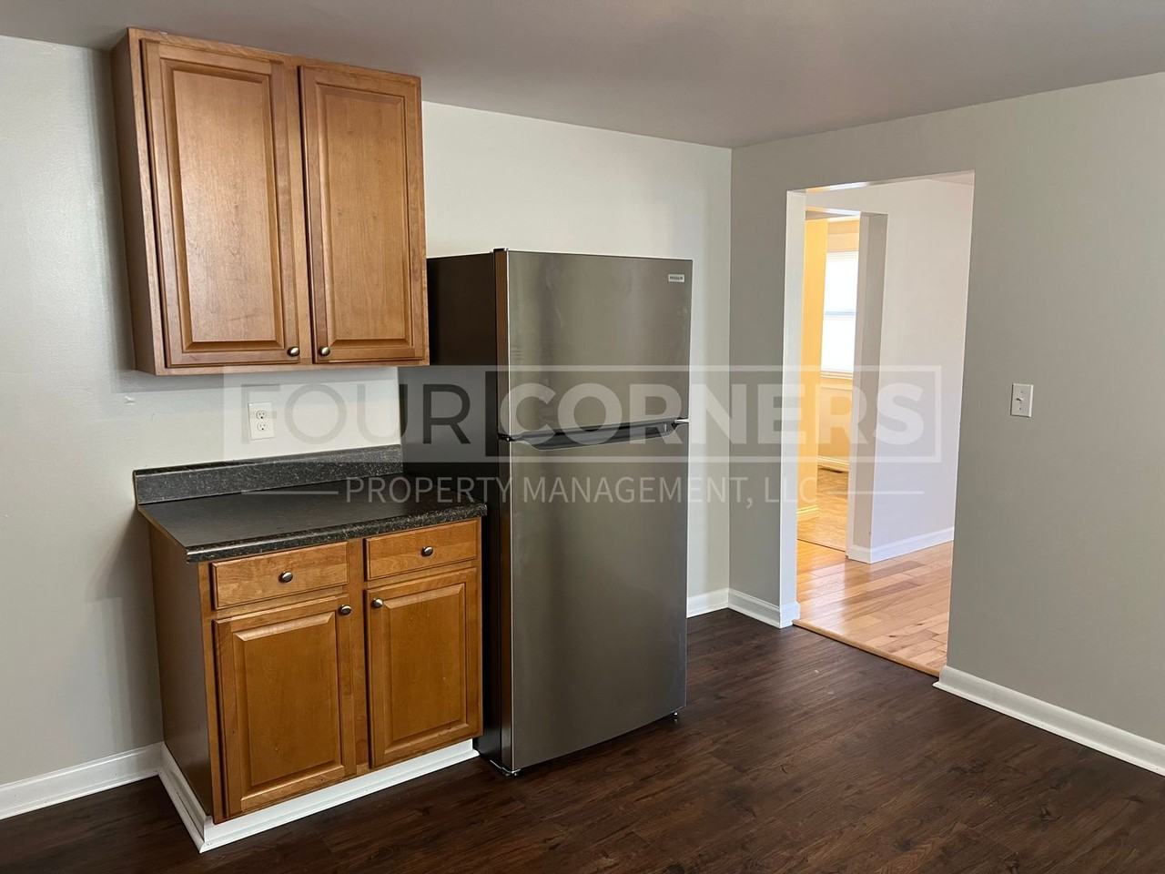 1901 Merritt Dr - Photo 5 of 15