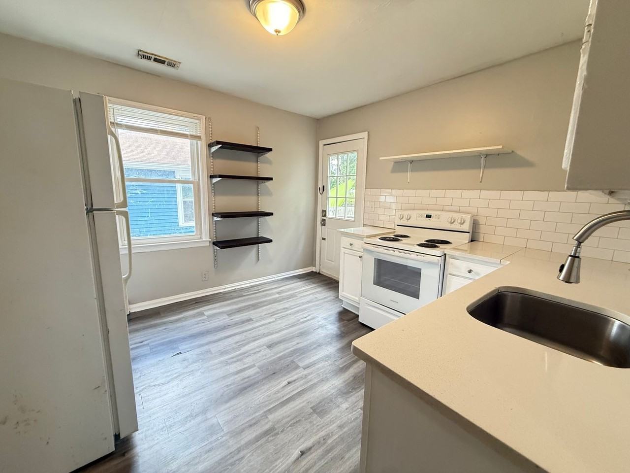 314 Oriel Ave - Photo 5 of 26