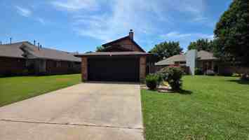 featured image of 621 Stoneridge Dr