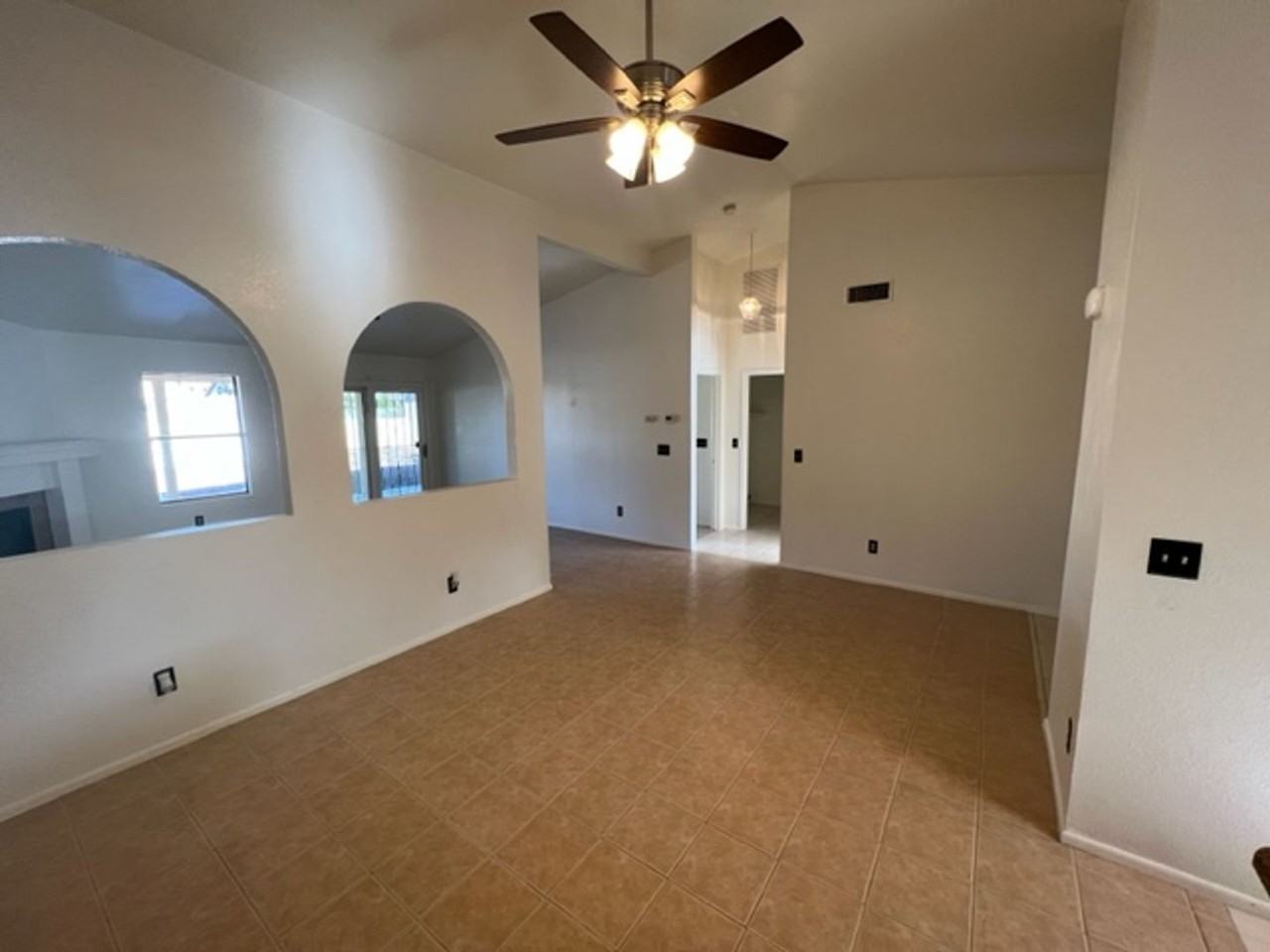 8057 S Carbury Way - Photo 6 of 23