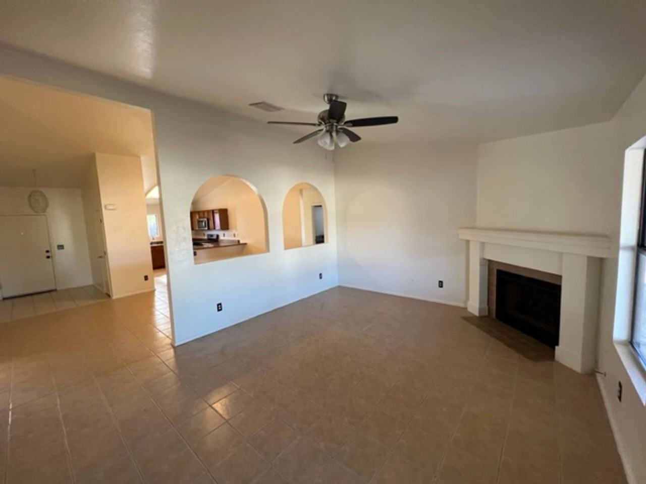 8057 S Carbury Way - Photo 7 of 23