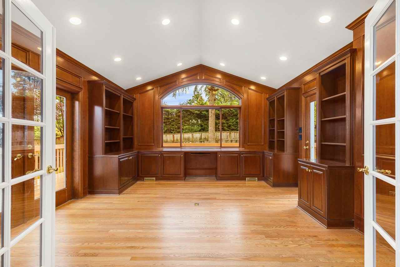 9358 Ne 30th St - Photo 7 of 30