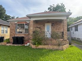 3620 Clermont Dr - Photo 1 of 1