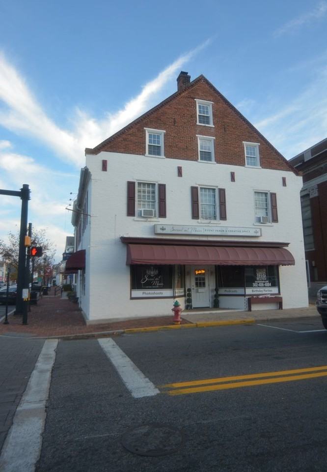 3 W Commerce St - Photo 2 of 20