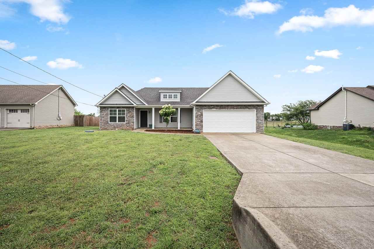 4614 Wachovia Way - Photo 3 of 33