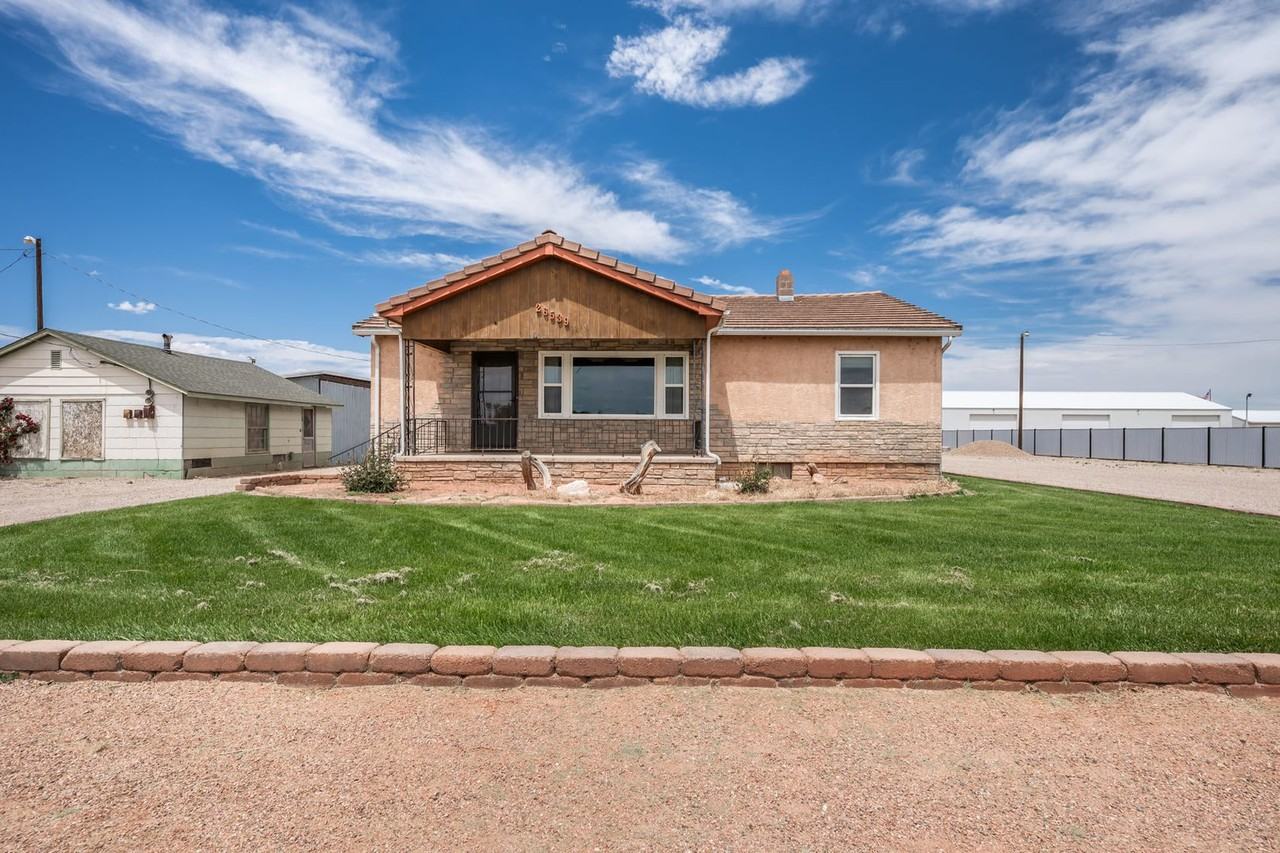 26539 Gale Rd - Photo 2 of 42
