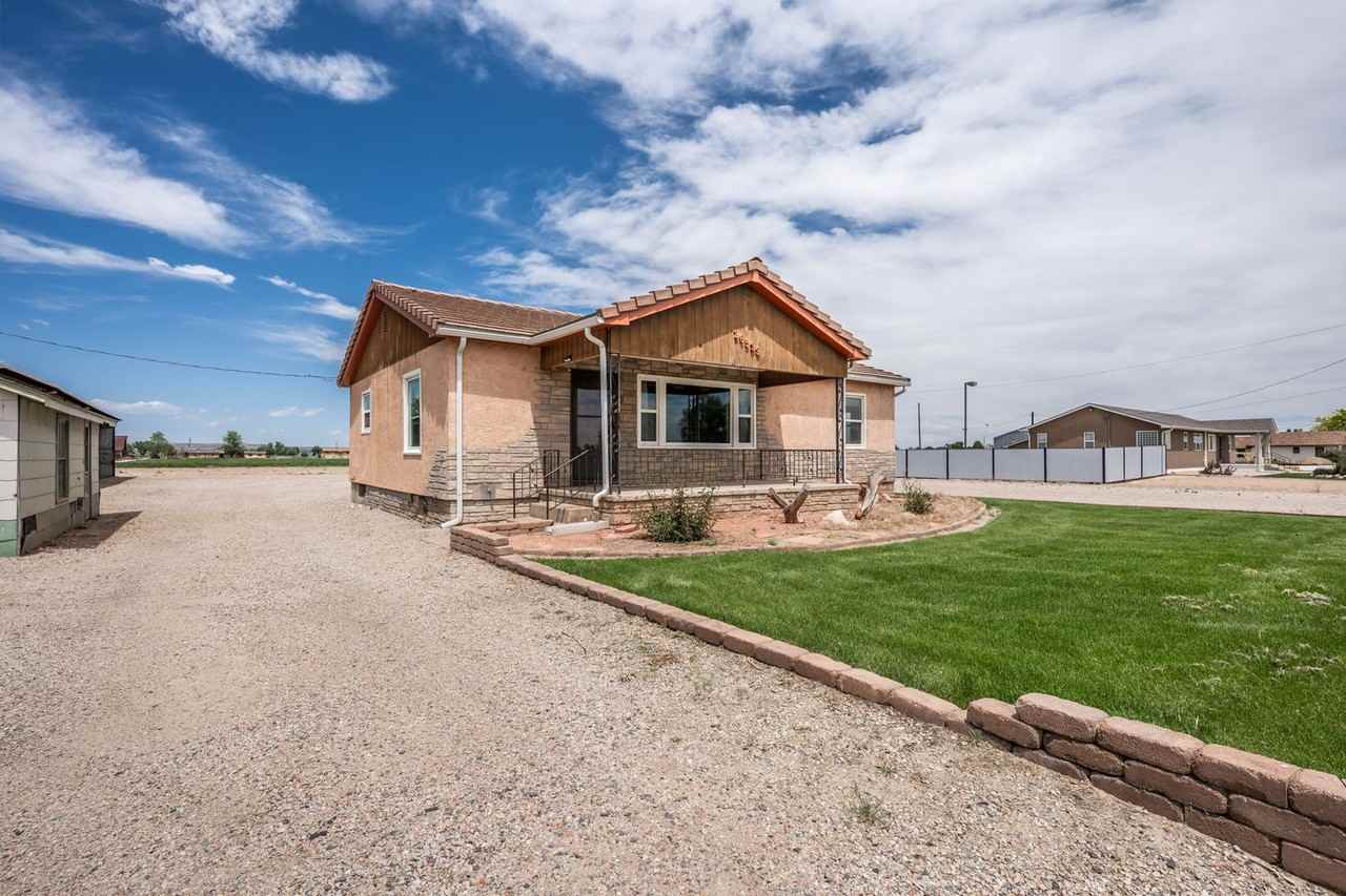 26539 Gale Rd - Photo 3 of 42