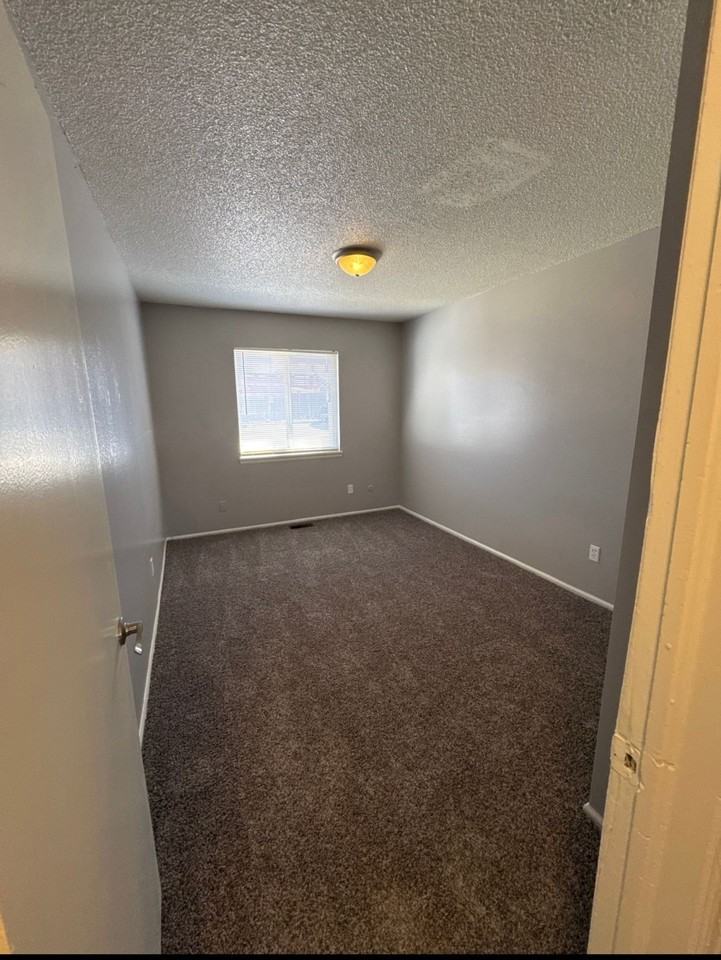 311 S Murray Blvd - Photo 5 of 9