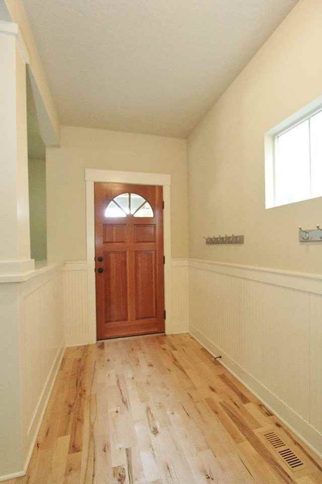 3819 W Grover St - Photo 2 of 27