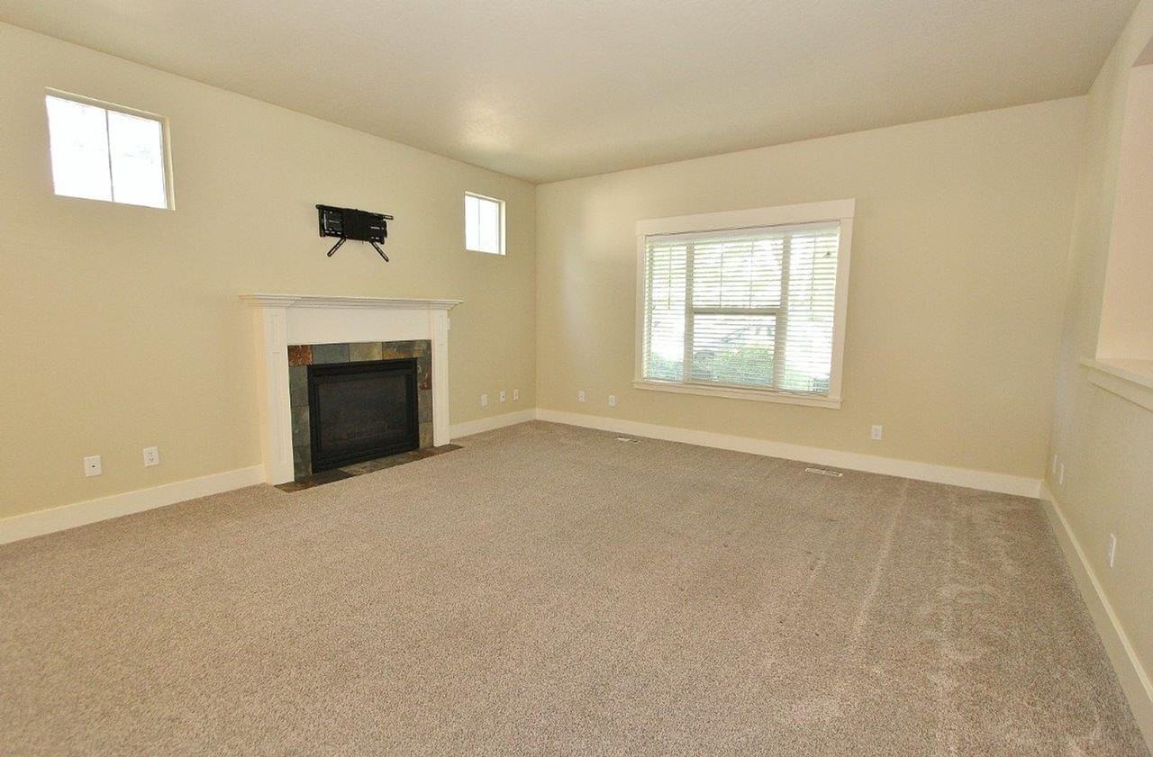 3819 W Grover St - Photo 4 of 27