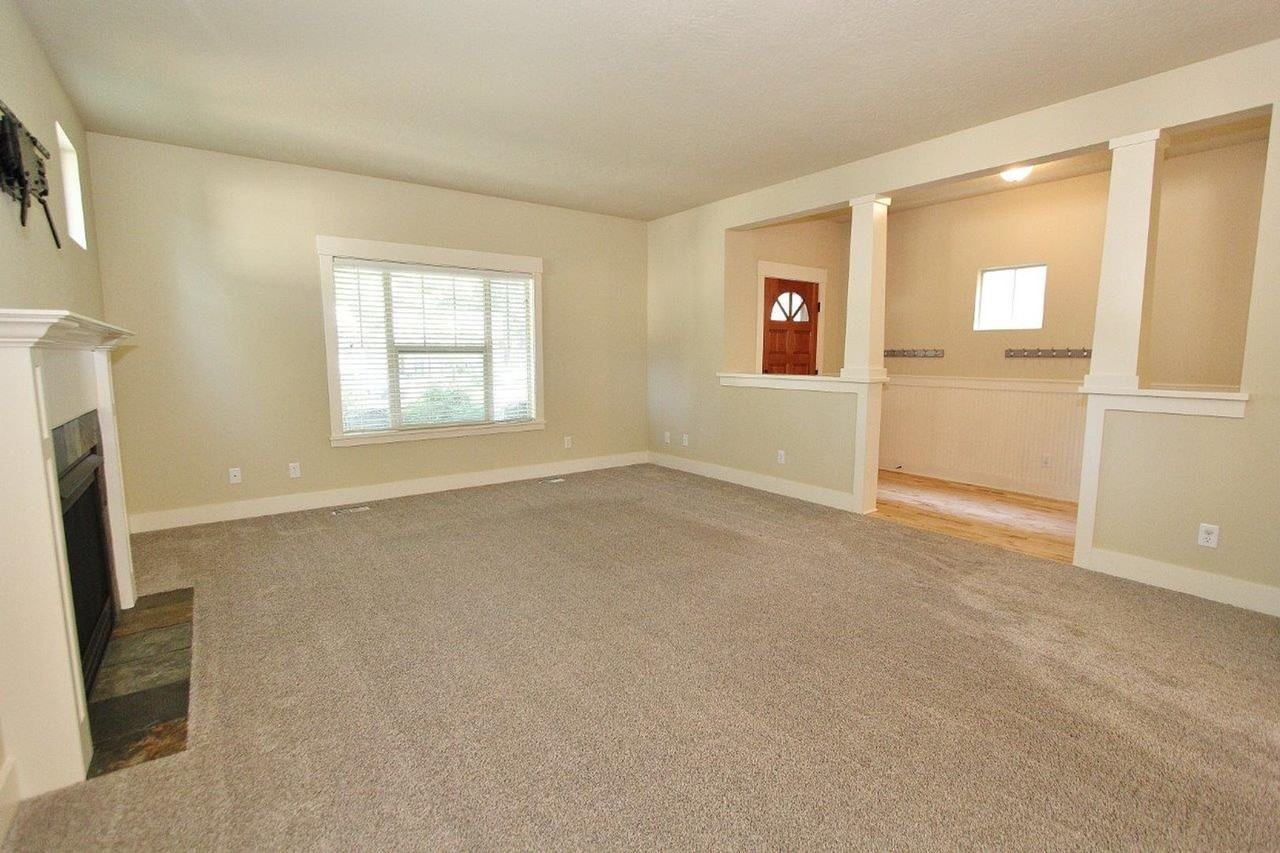 3819 W Grover St - Photo 5 of 27
