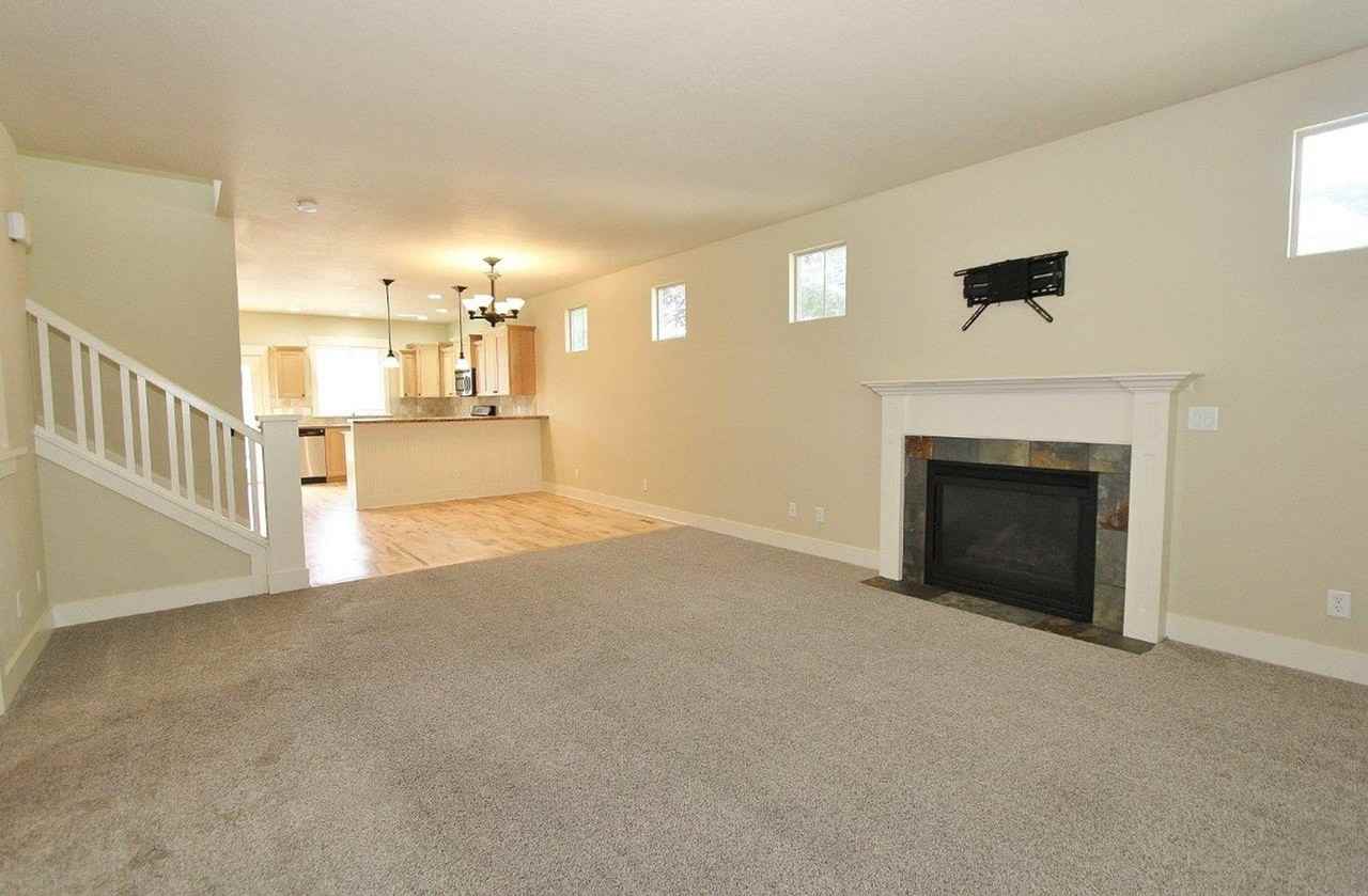 3819 W Grover St - Photo 7 of 27
