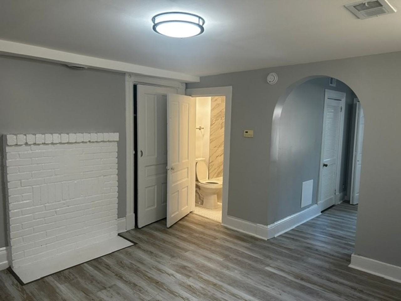 1811 Jancey St - Photo 2 of 20