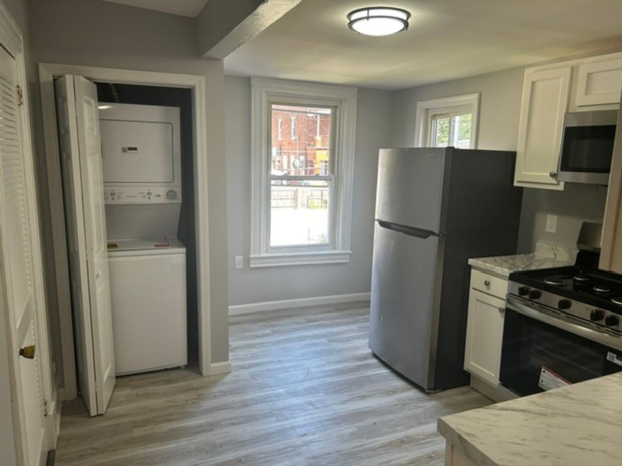 1811 Jancey St - Photo 7 of 20