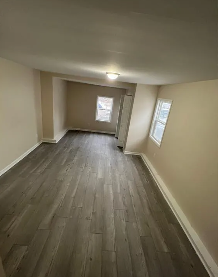 2205 Hendricks St - Photo 6 of 14