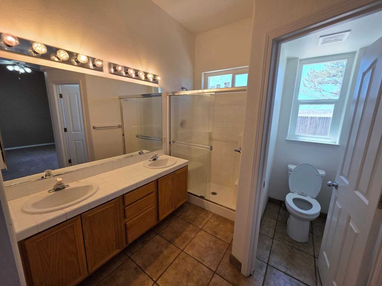 109 Sario Dr - Photo 3 of 8