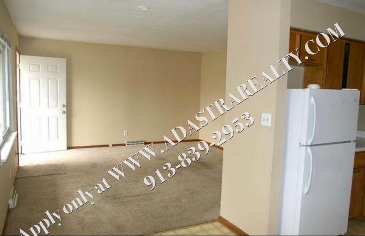 1402 S Harris Ave - Photo 4 of 5