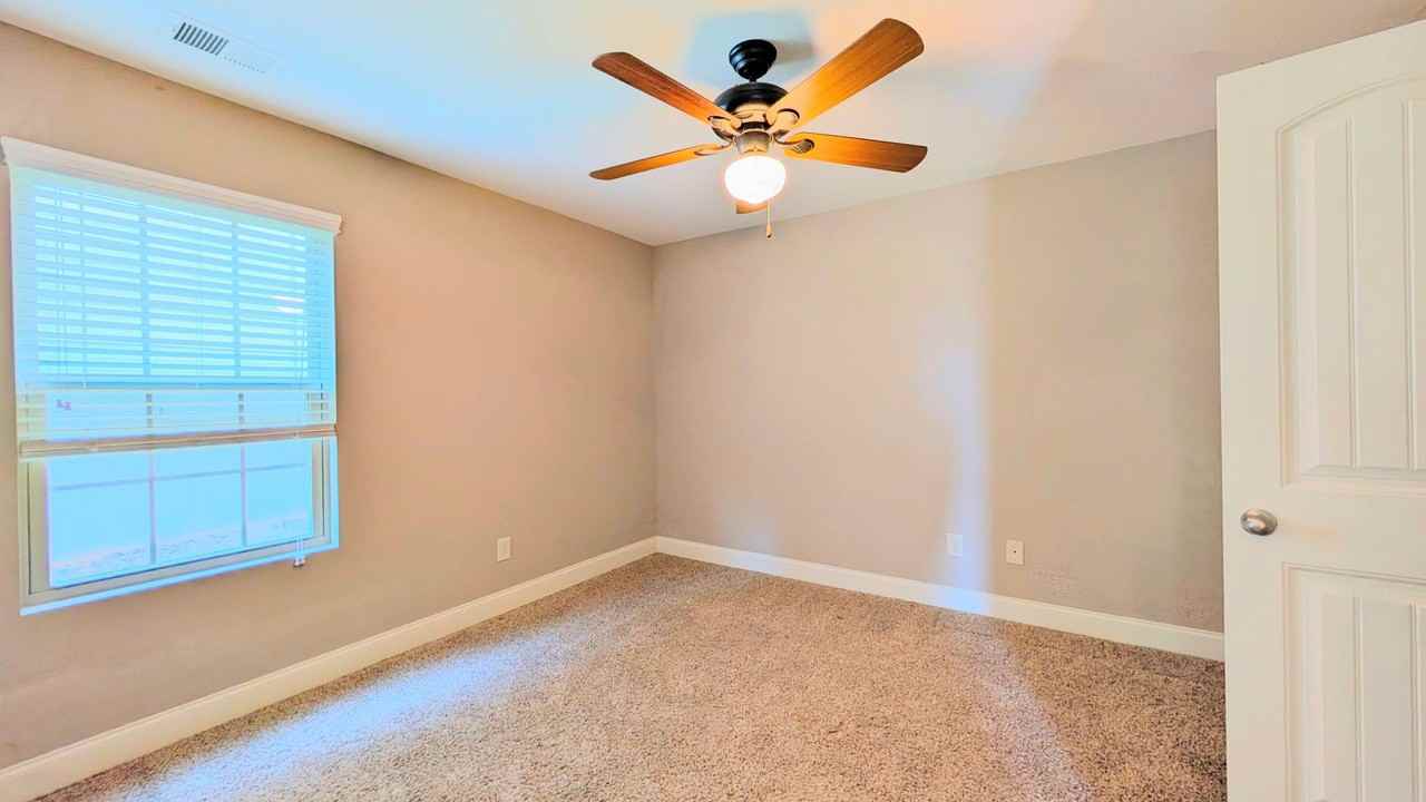 4780 Lost Creek Dr - Photo 5 of 37