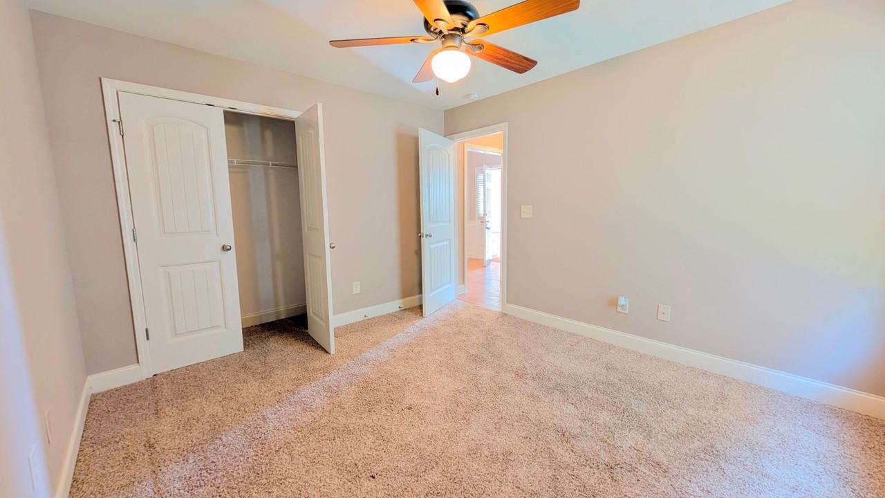 4780 Lost Creek Dr - Photo 6 of 37