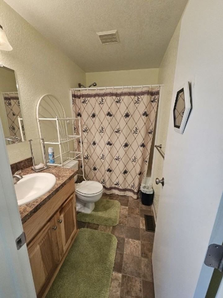 2805 Lowridge Ct - Photo 5 of 13