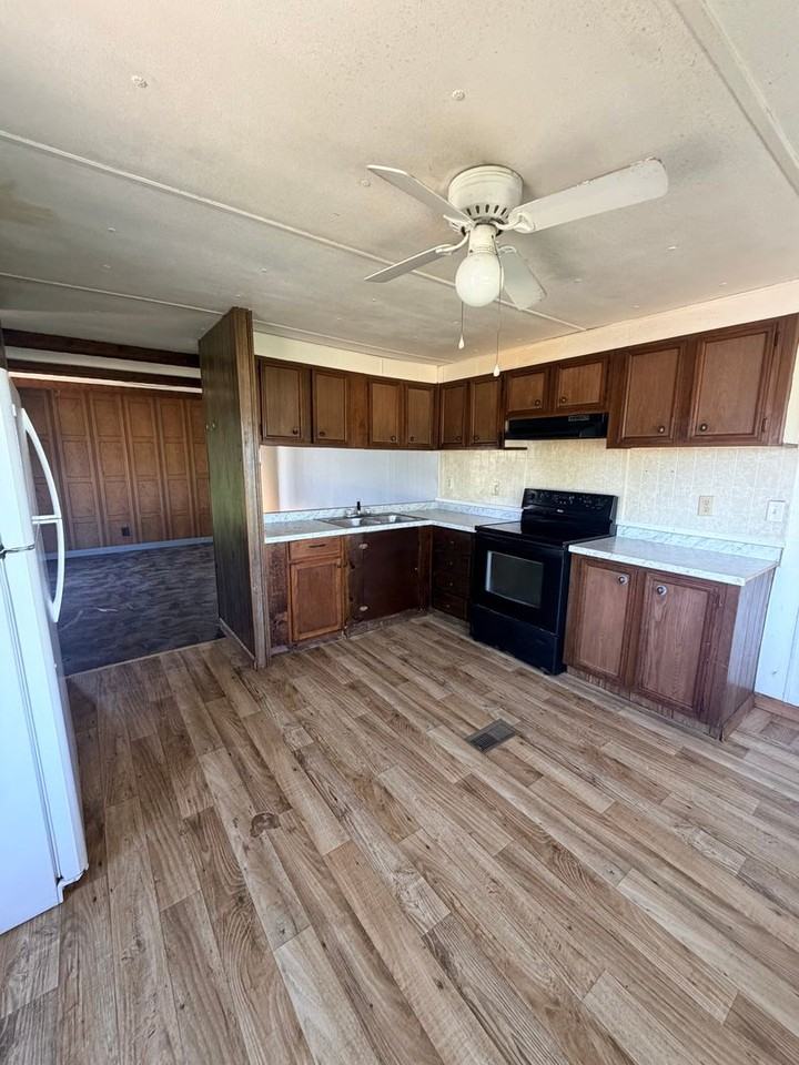 4985 State Highway 76 - Photo 3 of 9