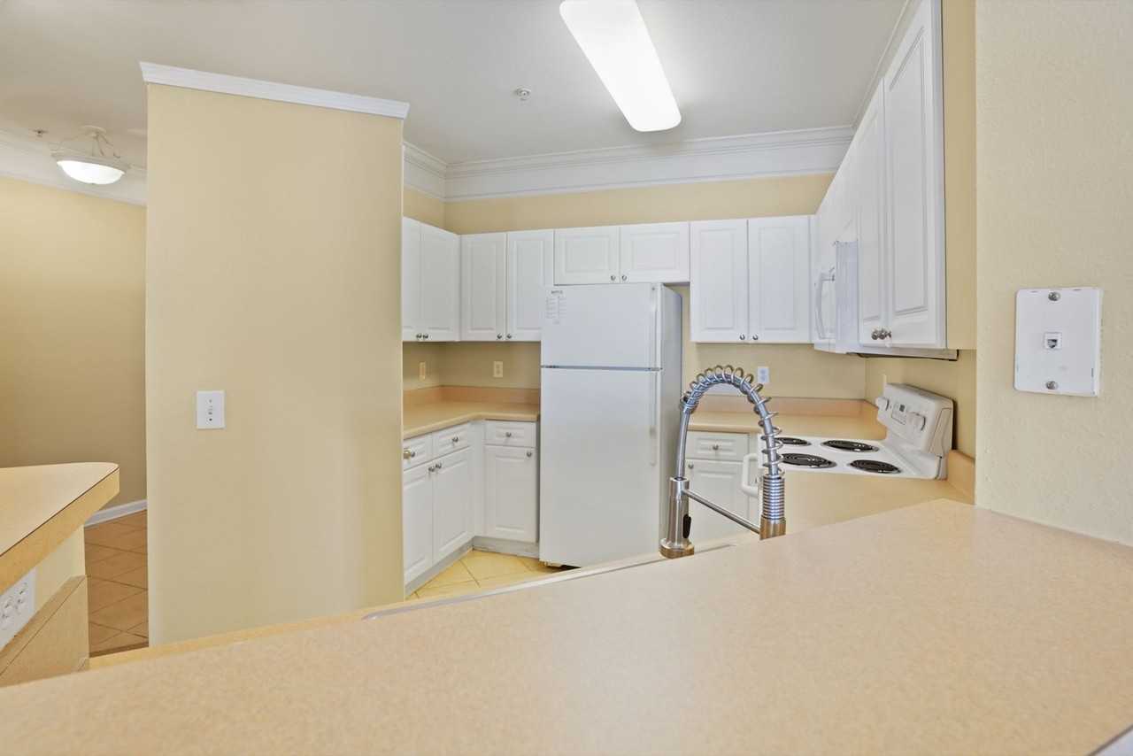 1713 Whitemarsh Way - Photo 7 of 23