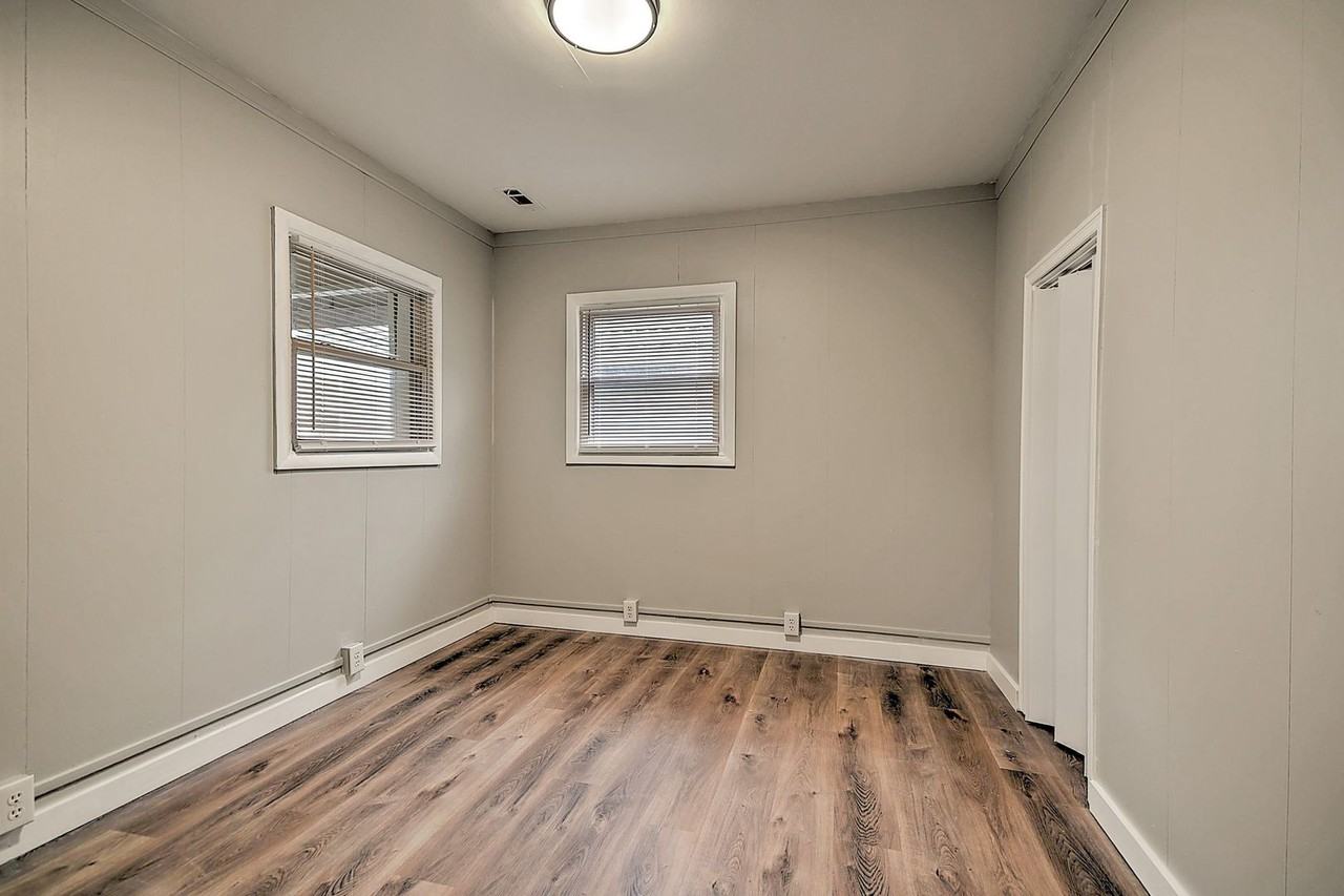 1712 Oaklawn St - Photo 6 of 25