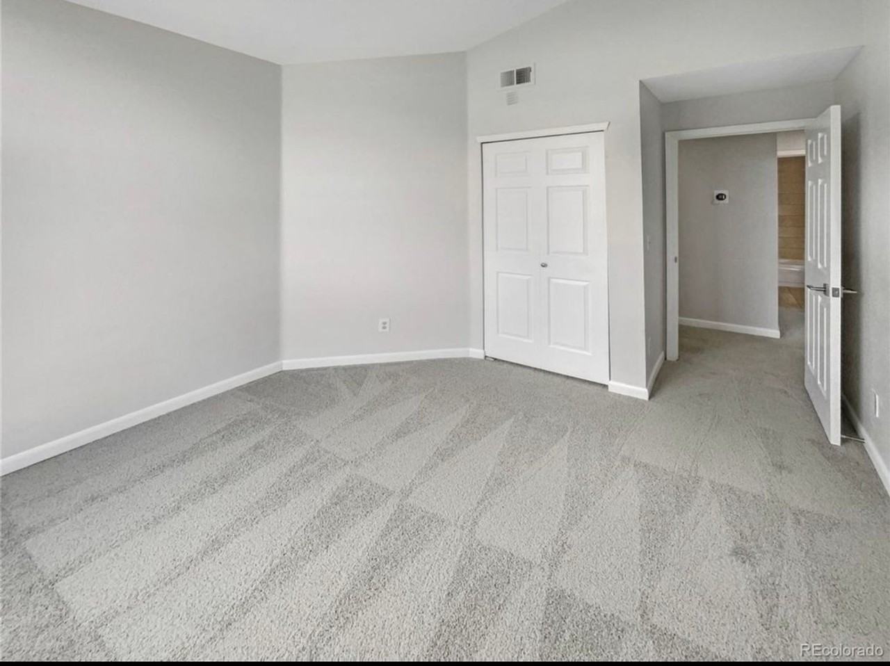 8651 E Dry Creek Rd - Photo 5 of 17