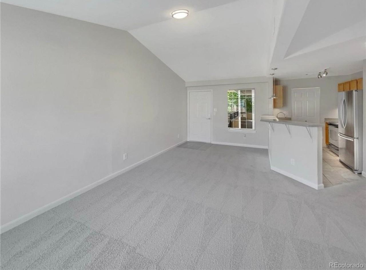 8651 E Dry Creek Rd - Photo 6 of 17
