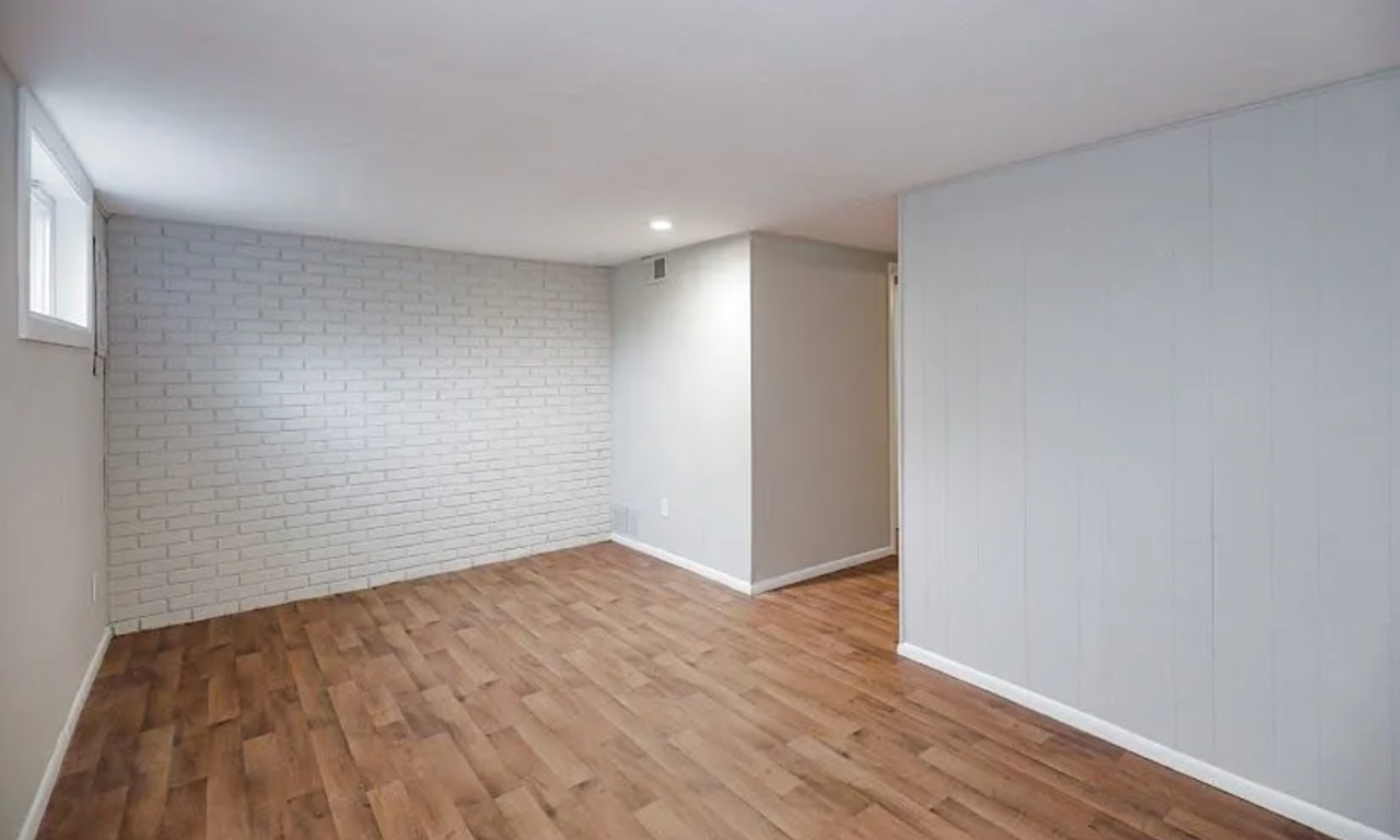 12100 Monter Dr - Photo 6 of 9
