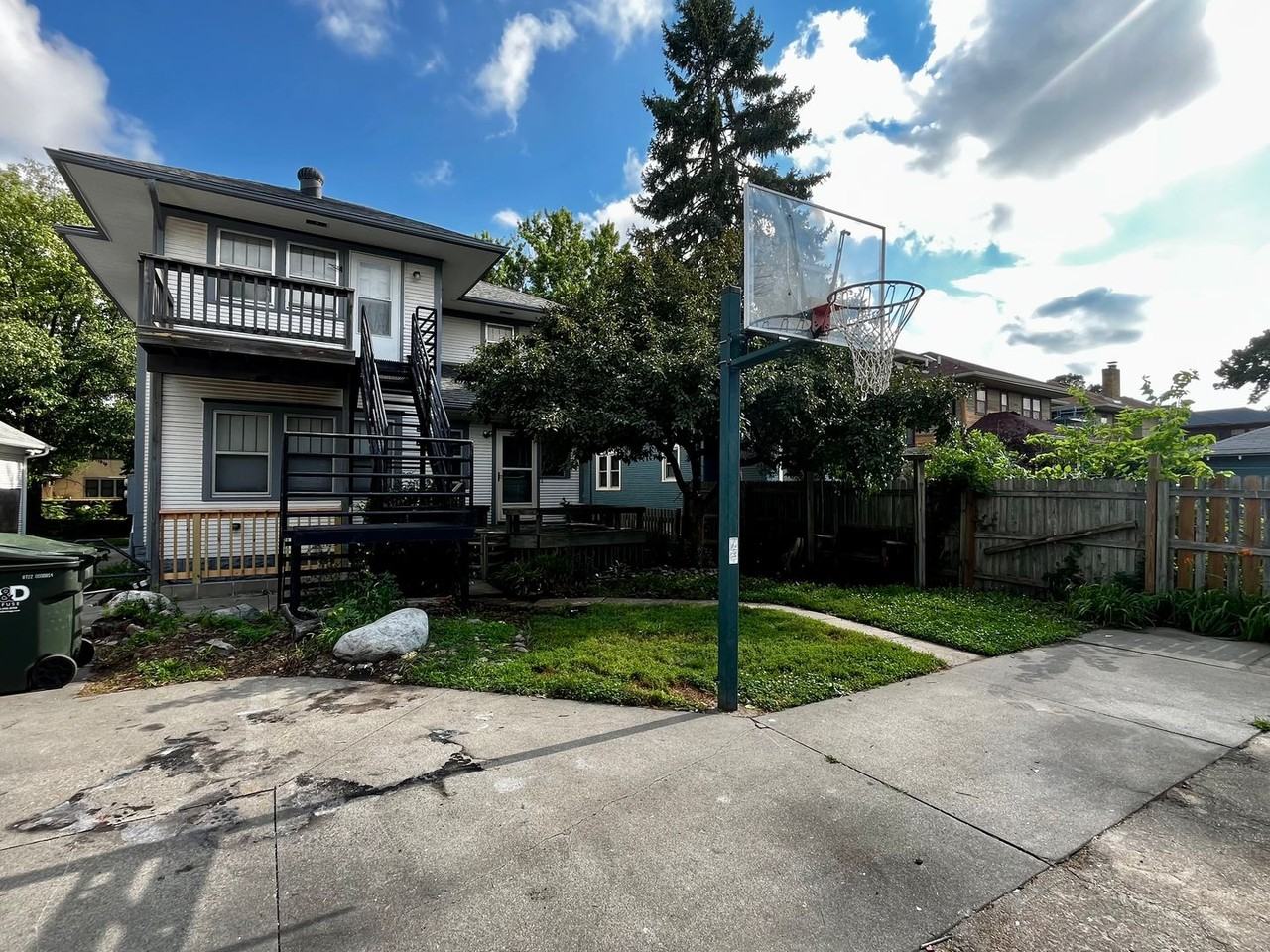 2611 A ST - Photo 5 of 34