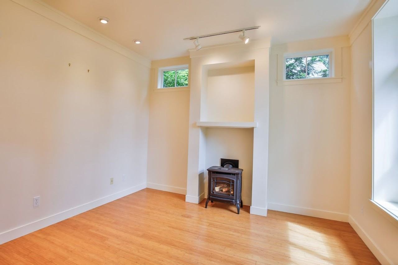 1086 Village Loop - Photo 7 of 45