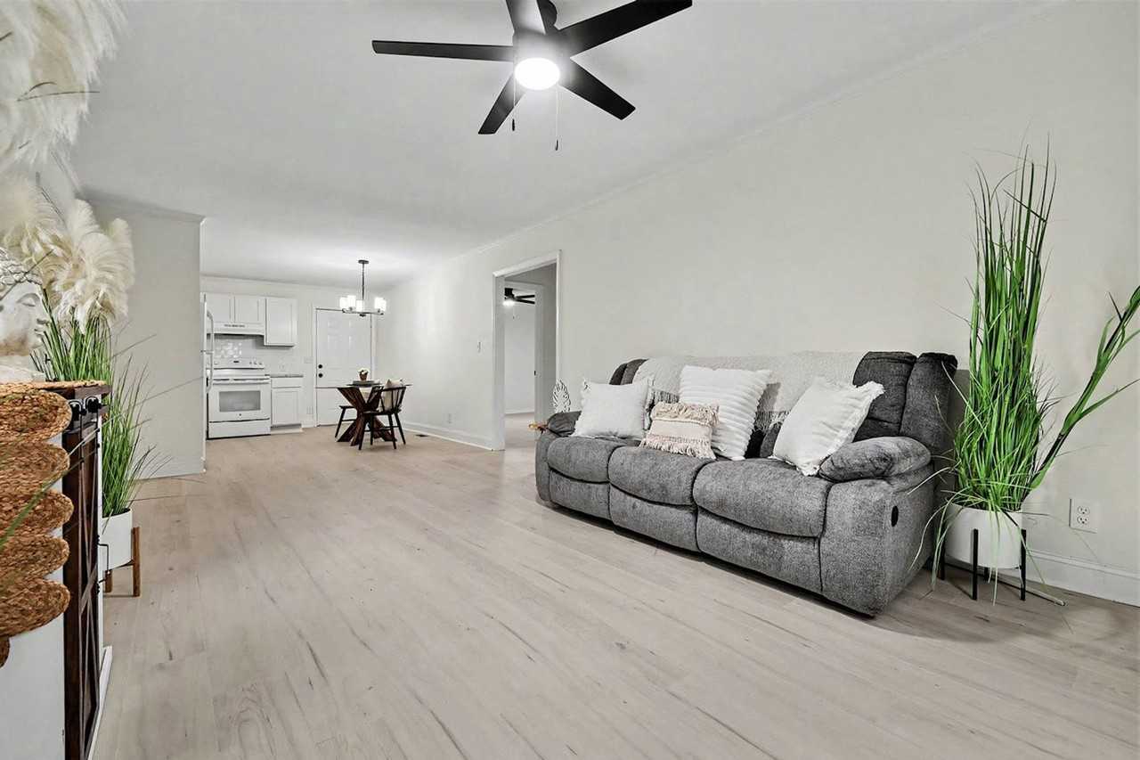 2317 Flint Hill Church Rd - Photo 5 of 18
