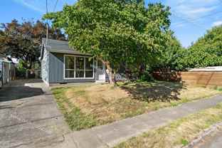 7927 N Olympia St - Photo 1 of 1