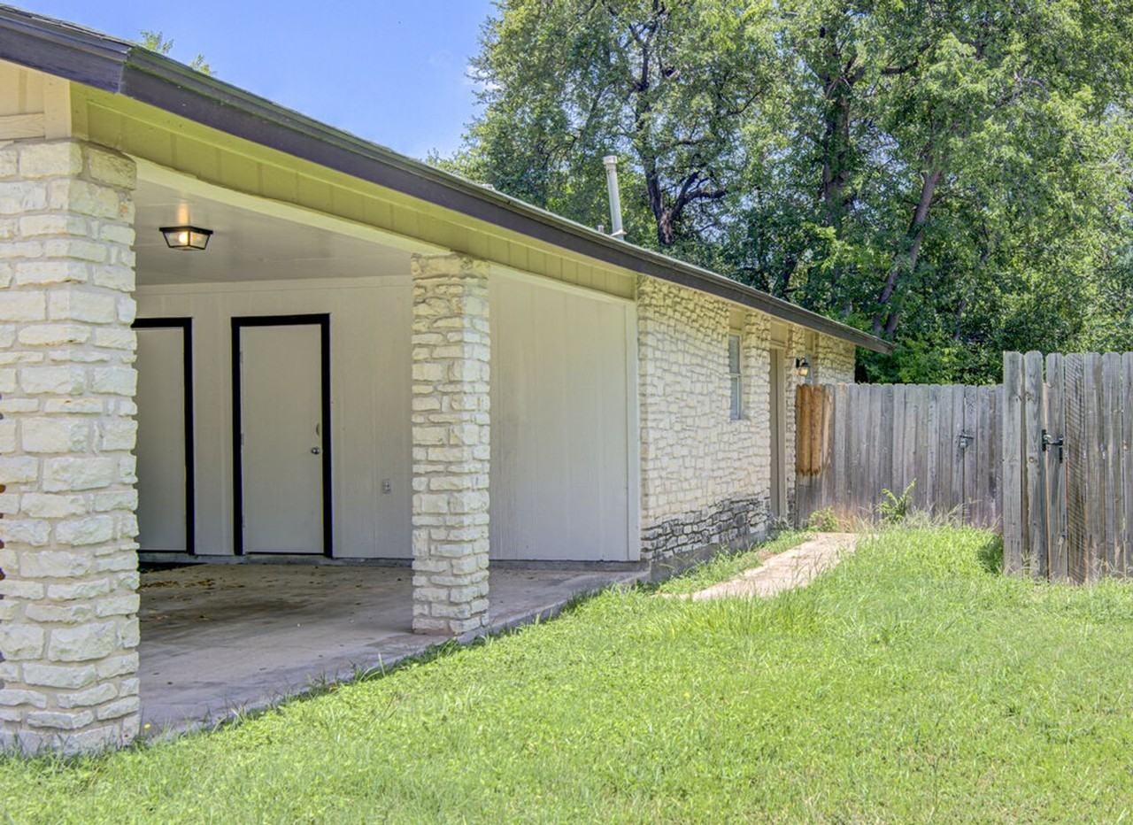 805 Sirocco Dr - Photo 2 of 20