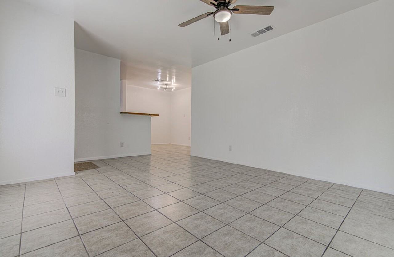 805 Sirocco Dr - Photo 7 of 20